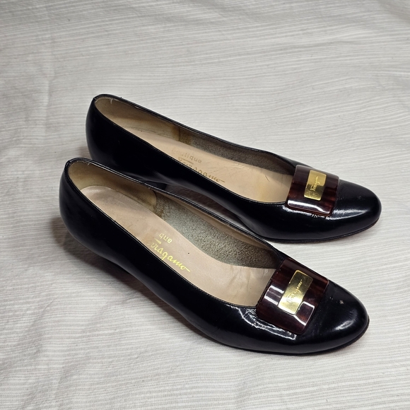Salvatore Ferragamo Black Patent Leather Flats with Gold Accents - Picture 2 of 4